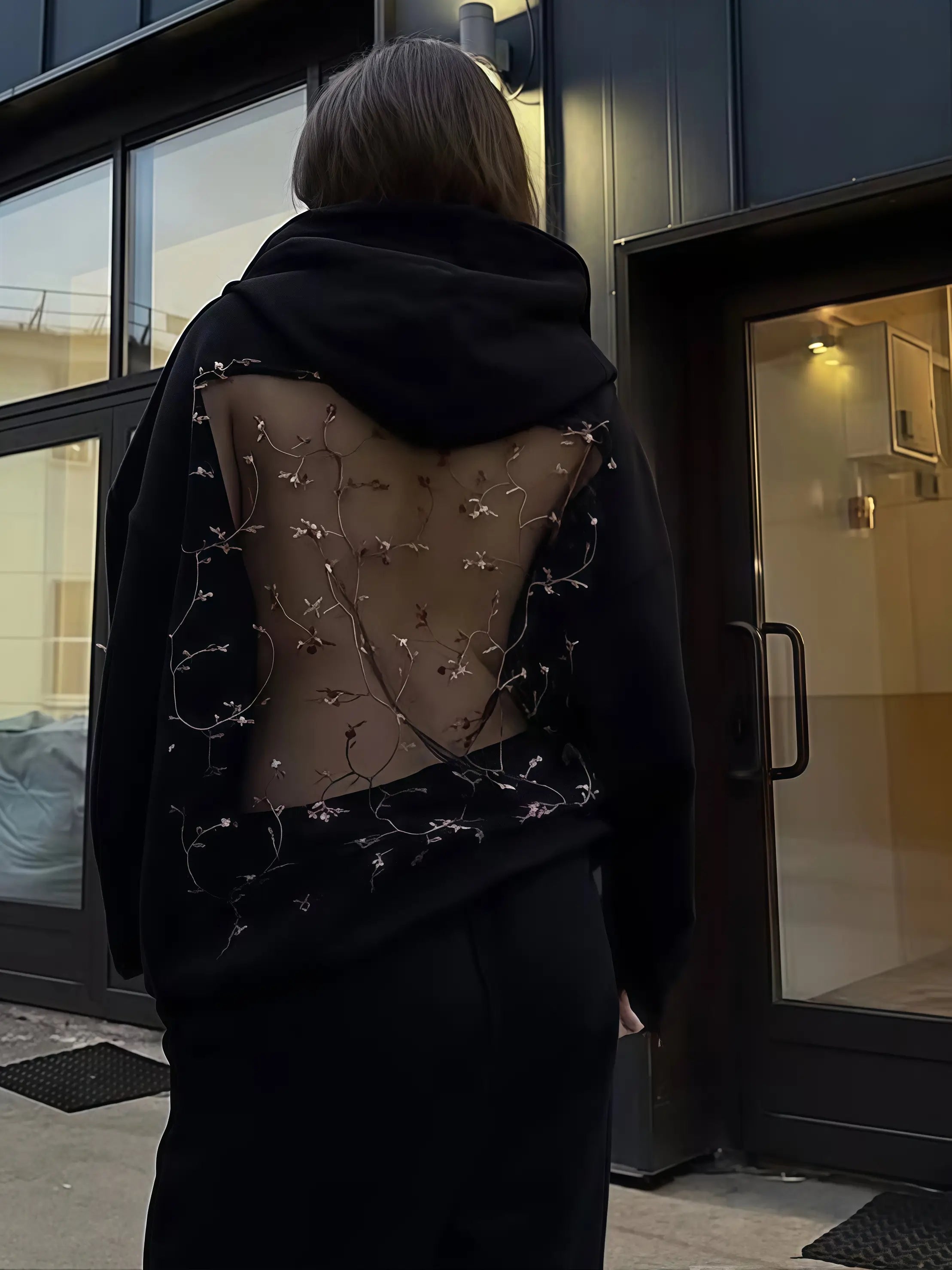 WOMEN'S CLOTHING EMBROIDERED FLORAL MESH BACKLESS HOODIE