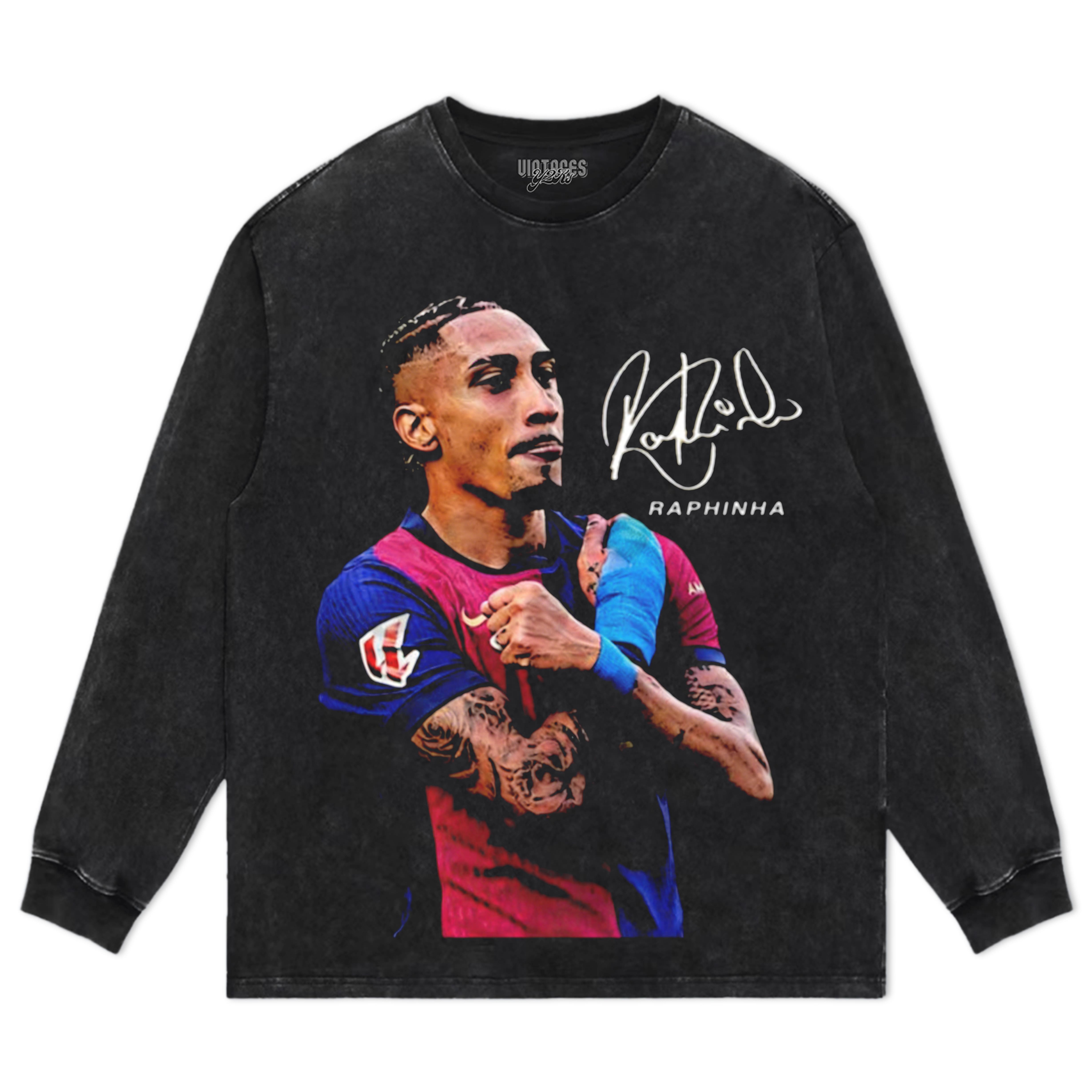 RAPHINHA POSE TEE & LS & HOODIE