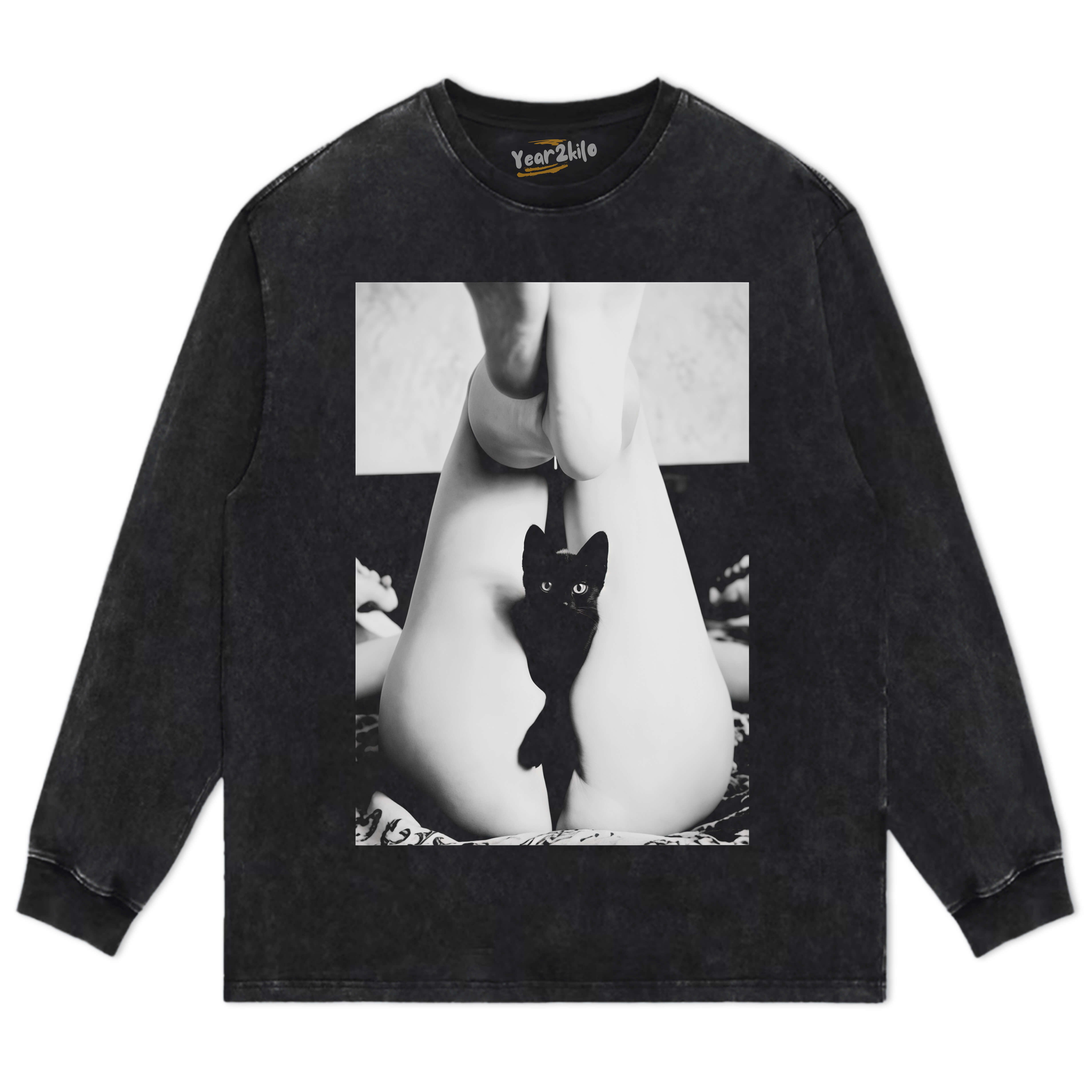 A CAT EMERGED FROM THE WOMAN'S LEGS TEE
