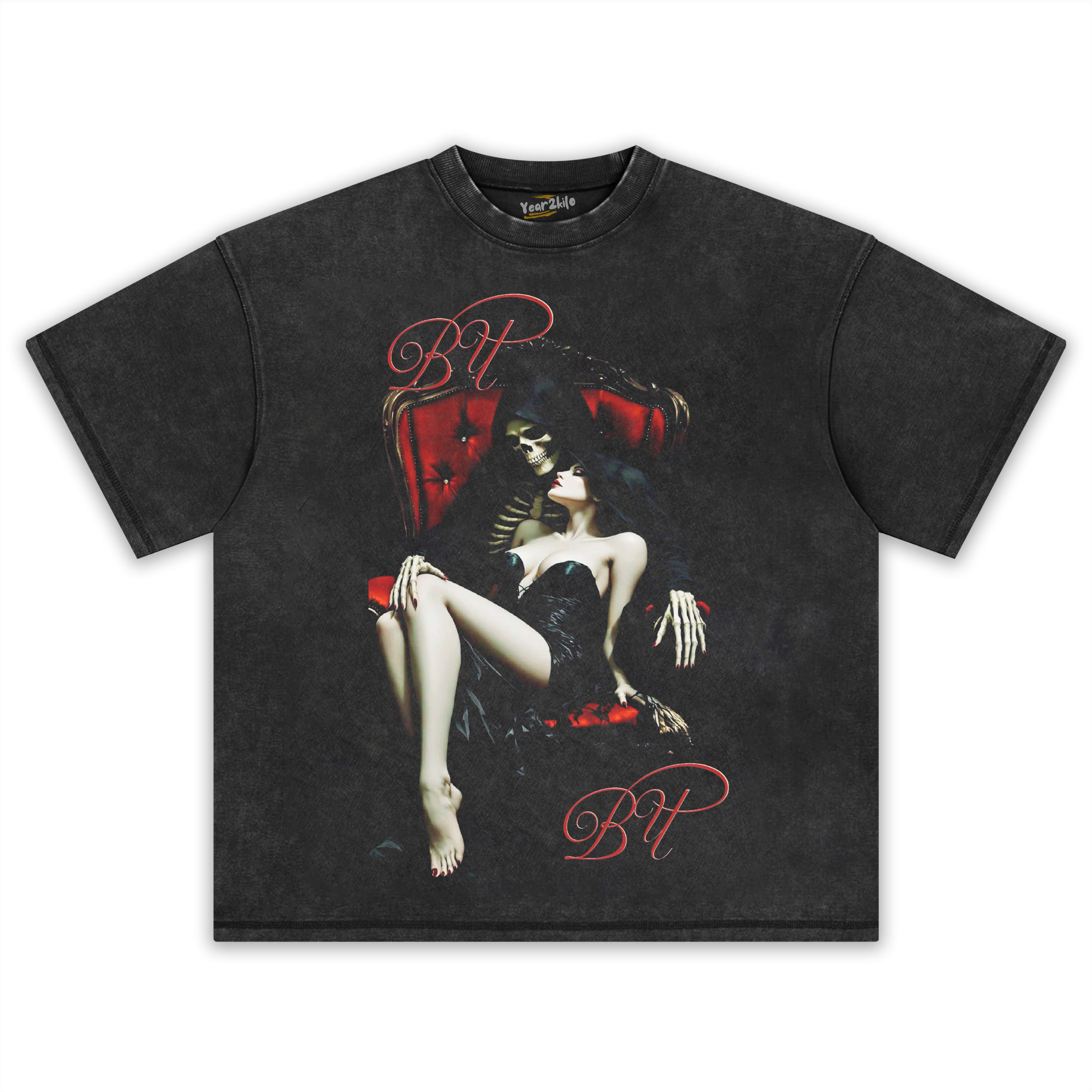 BEAUTIFUL WOMAN LYING ON THE SKELETON TEE